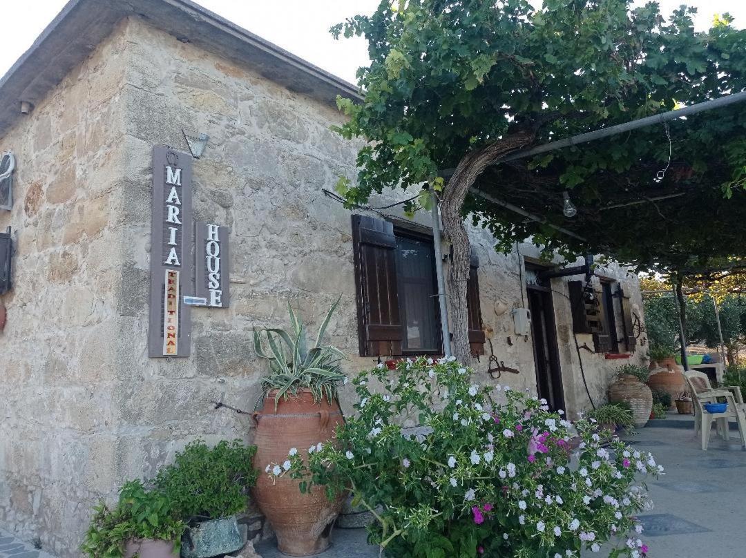 Traditional House Maria Azoyirás Exterior foto